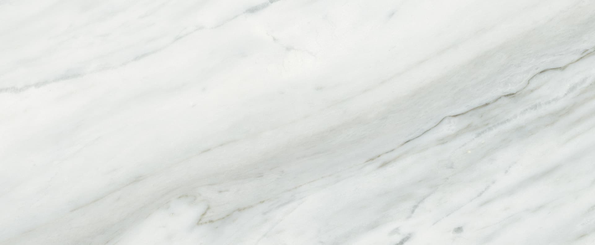 Full slab view of Statuario Linear